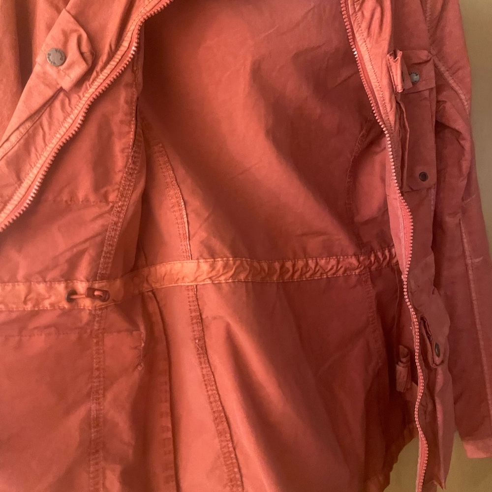 Bench. Spring jacket - Picture 3 of 6